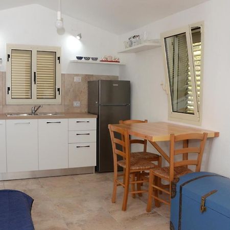 Apartments Villa Corrias Cala Liberotto Luaran gambar