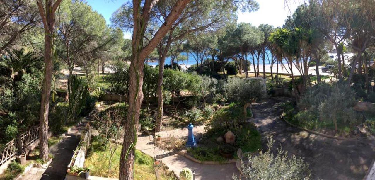 Apartments Villa Corrias Cala Liberotto Luaran gambar