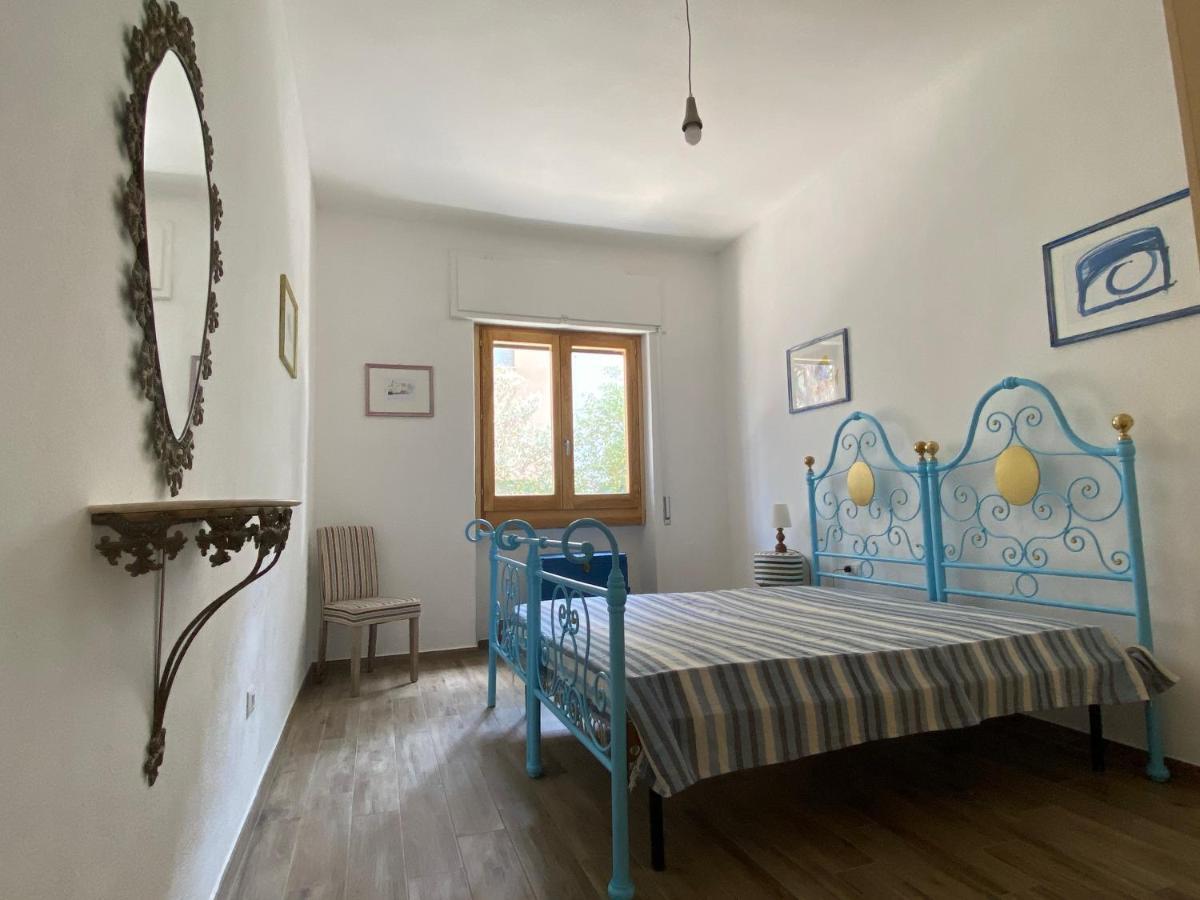 Apartments Villa Corrias Cala Liberotto Luaran gambar